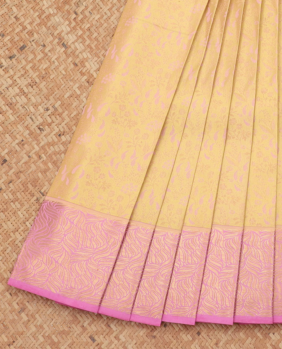 Yellow jacquard kancheepuram wedding silksaree, contrast zari border & pallu of jaal designs