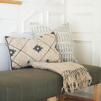 Nysa Pillow