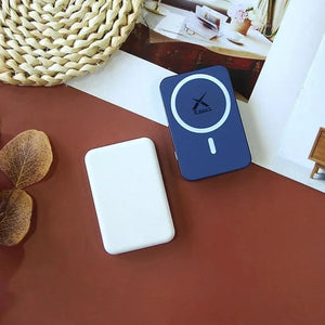 Ultra Slim 15W 5000 mAh Magnetic Suction Wireless Power Bank