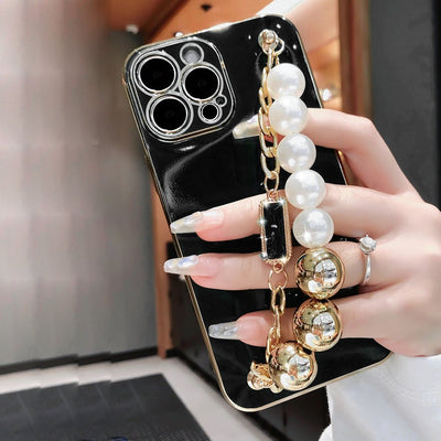 Bold Contrast Vibrant Case with Pearl Bracelet