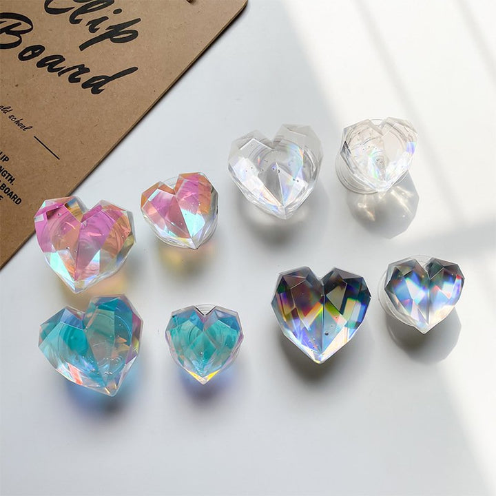 Shimmering Diamond Heart Phone Gripper