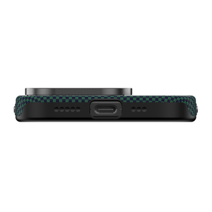 BENKS Bold Aurora Carbon Fiber Case - iPhone