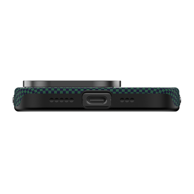 BENKS Bold Aurora Carbon Fiber Case - iPhone