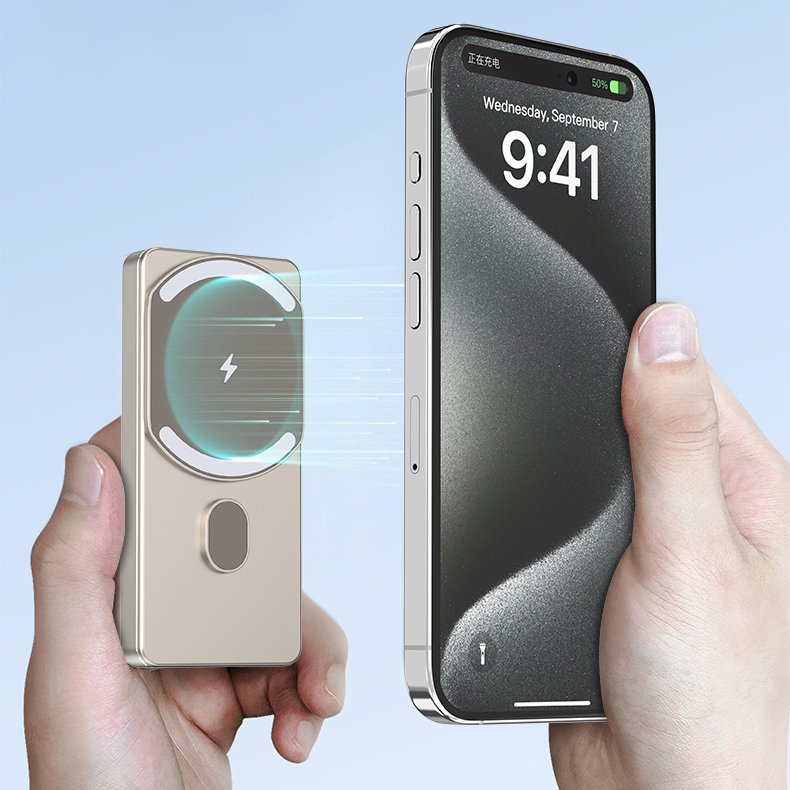 Keephone MagCube 10,000mAh Wireless Charging Bank