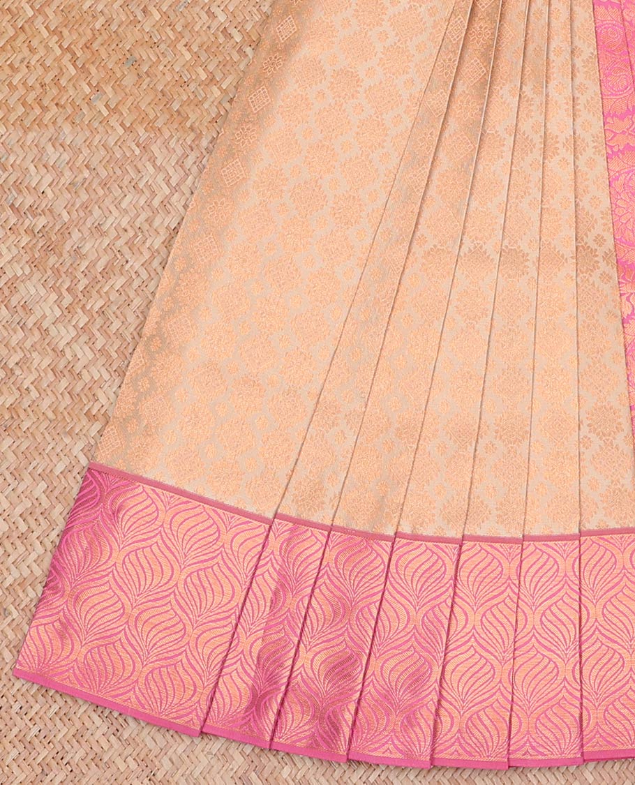 Sandal jacquard wedding silksaree, contrast ogee patterned border & pallu of jaal designs