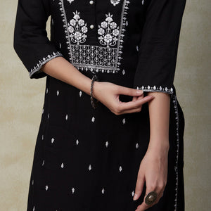 Solid Resham & Zari Embroidered Kurta With Embroidered pants - Black