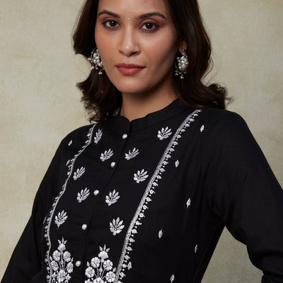 Solid Resham & Zari Embroidered Kurta With Embroidered pants - Black