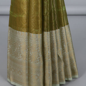 Green jacquard semi-banaras tissue saree, contrast traditional design zari border & pallu of intricate designs