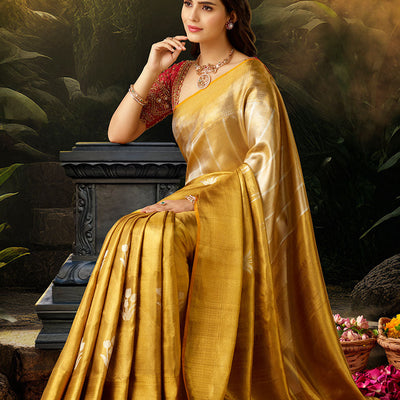 Gold jacquard silk saree, contrast intricate pallu & zari highlighted border steeped with traditional designs