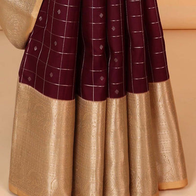 Maroon buttas & checked silk saree, contrast intricate pallu & border steeped with traditional zari motifs