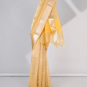 Pink crushed saree, floral creeper zari border & pallu of stripes
