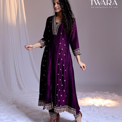 Twara Purple readymade suit, embroidery 3/4th sleeve v-neck chanderi top, embroidery  pants & scallop embroidery dupatta