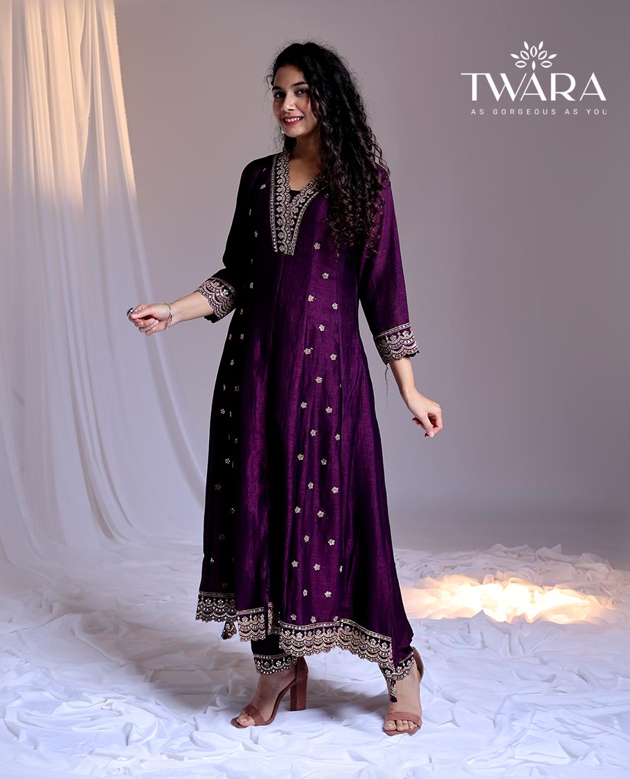 Twara Purple readymade suit, embroidery 3/4th sleeve v-neck chanderi top, embroidery  pants & scallop embroidery dupatta