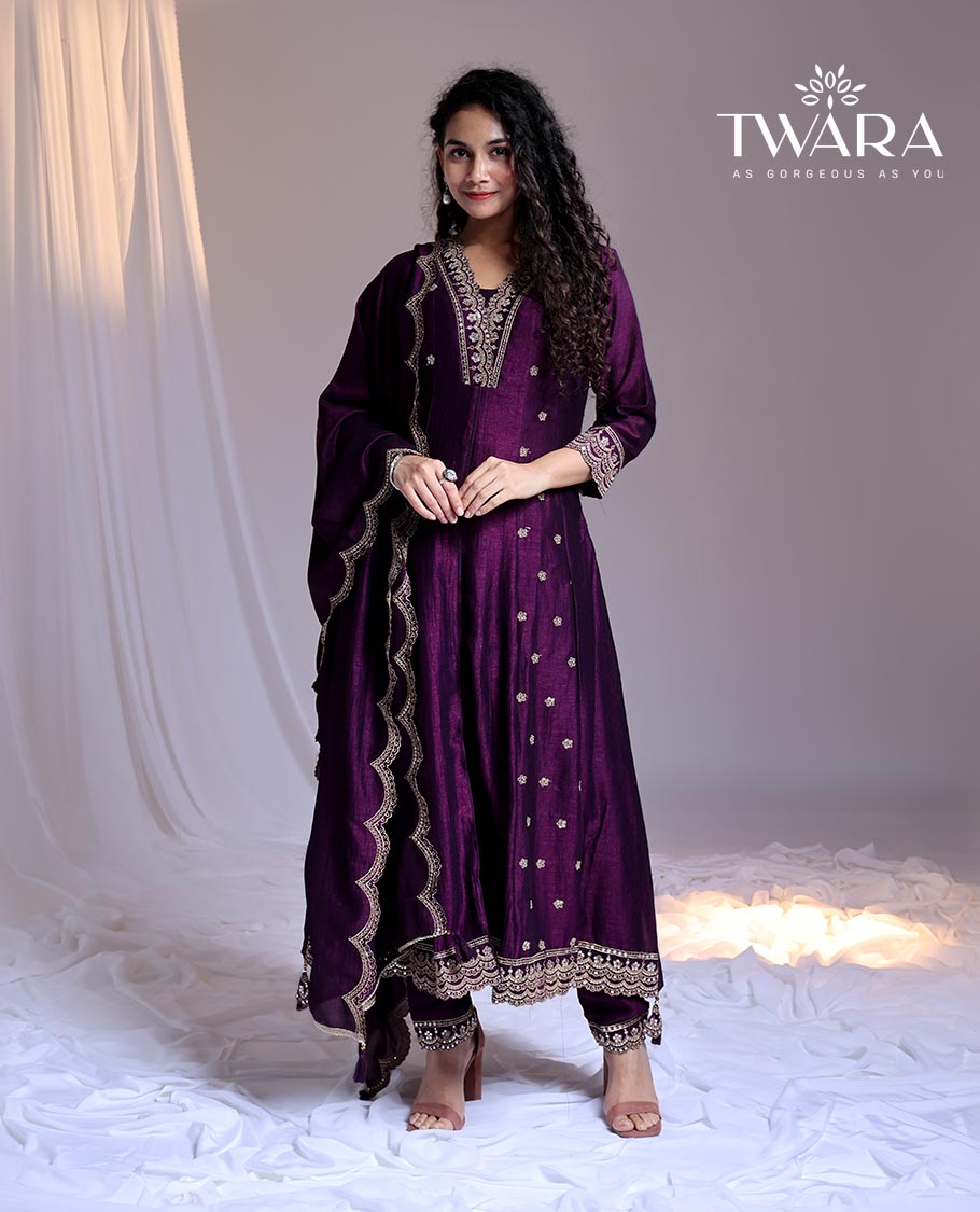 Twara Purple readymade suit, embroidery 3/4th sleeve v-neck chanderi top, embroidery  pants & scallop embroidery dupatta