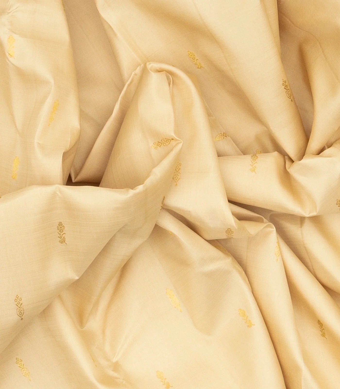 Cream Handloom Kanchipuram Korvai Silk Saree With Floral Buttas