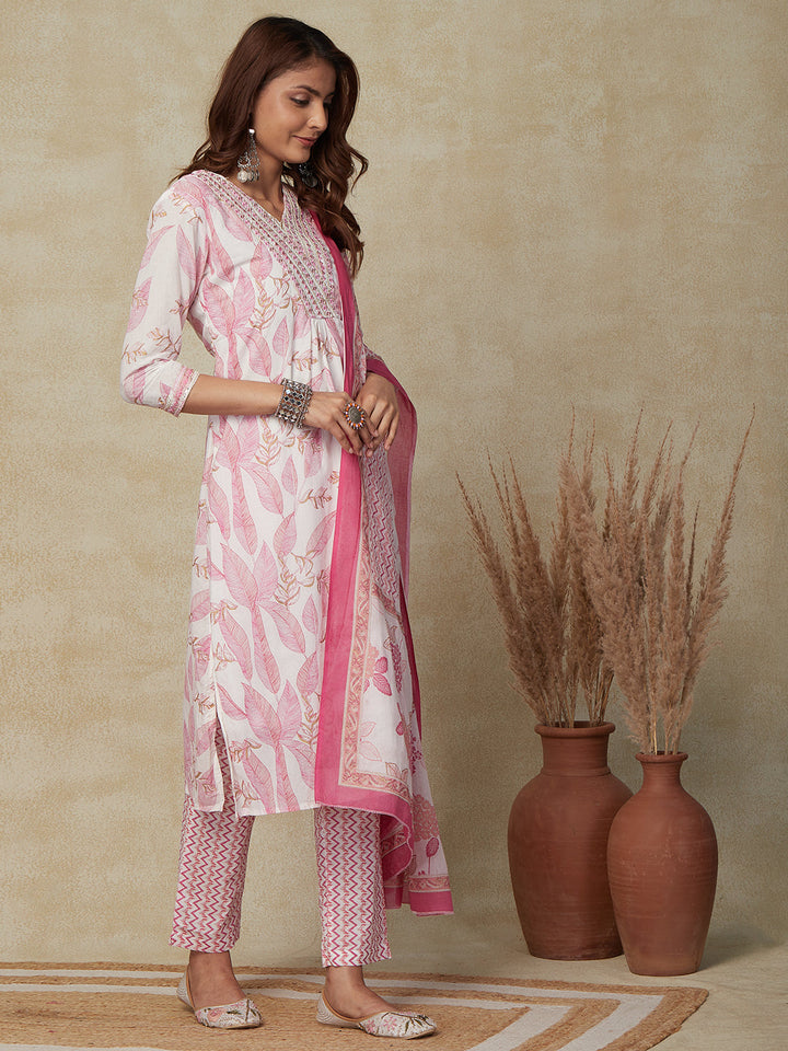 Floral Ethnic Printed Zari & Sequins Embroidered Kurta with Pants & Dupatta - White & Pink