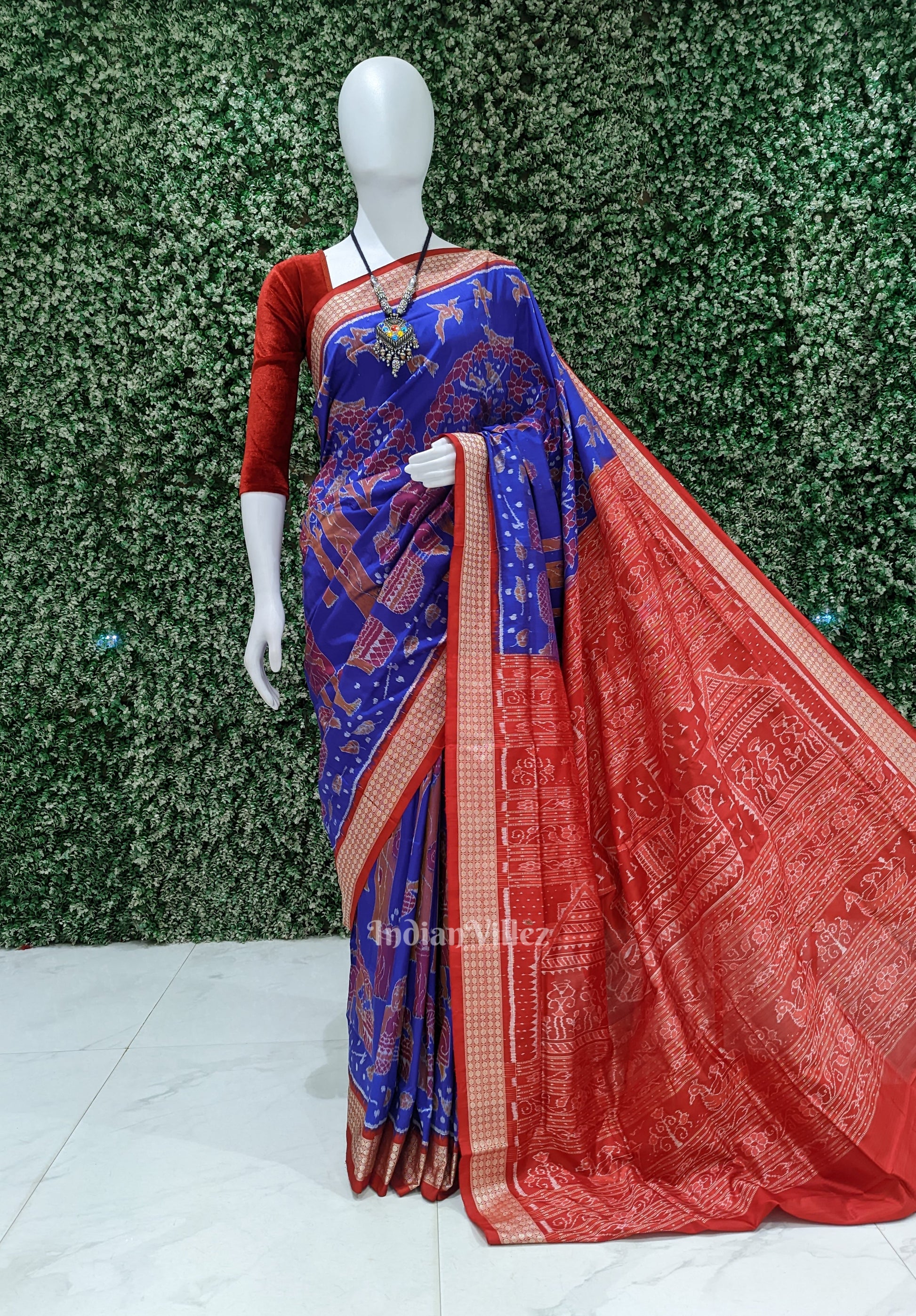 Red Blue Mahula Benta Sambalpuri Silk Saree