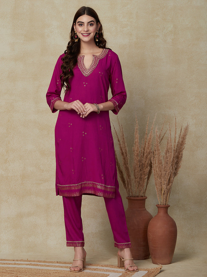 Floral & Ethnic Khari Printed Zari Embroidered Kurta with Pants - Pink