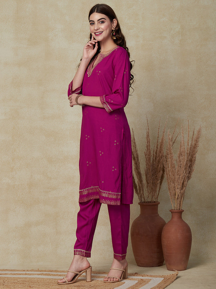 Floral & Ethnic Khari Printed Zari Embroidered Kurta with Pants - Pink