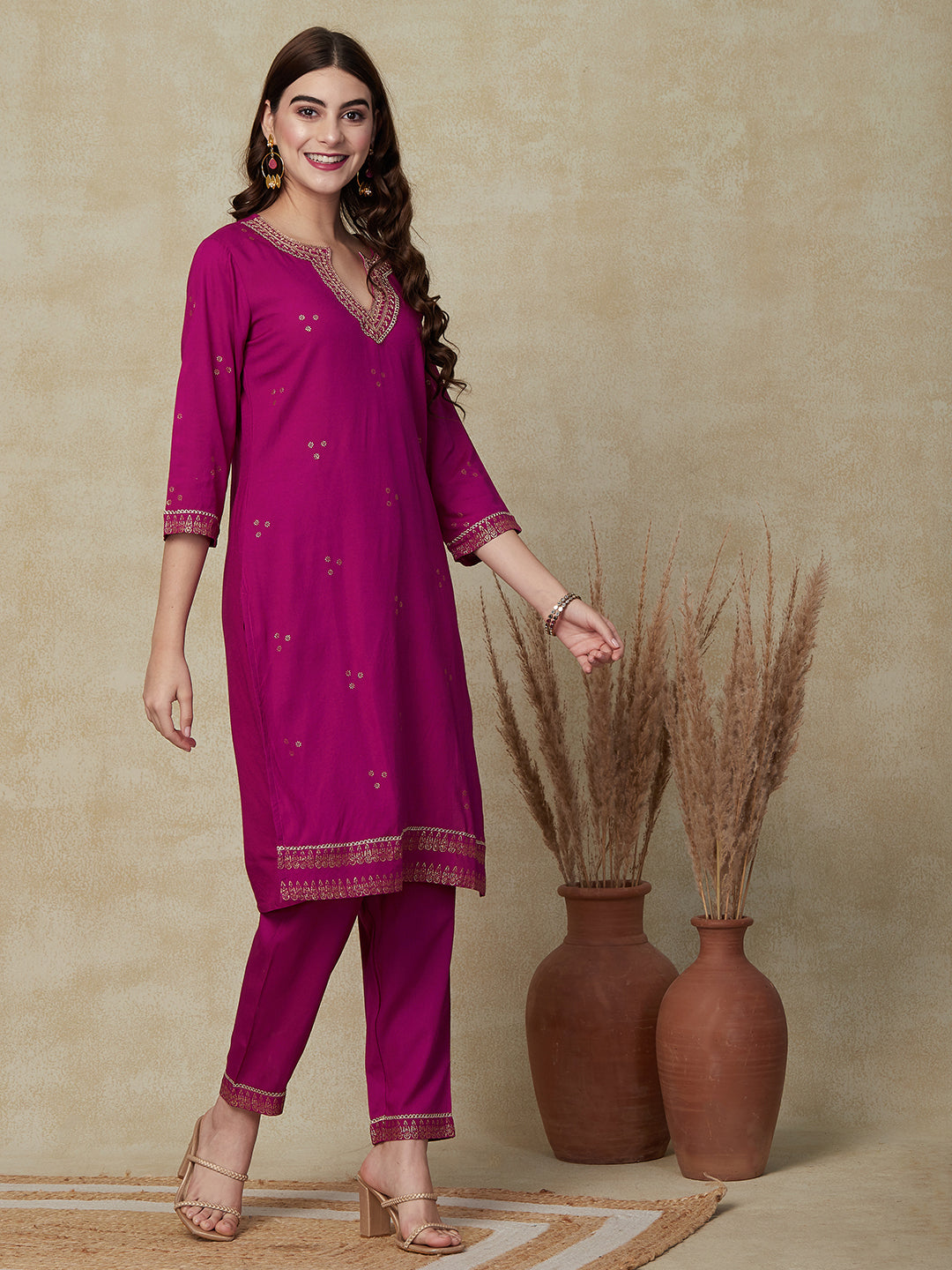 Floral & Ethnic Khari Printed Zari Embroidered Kurta with Pants - Pink