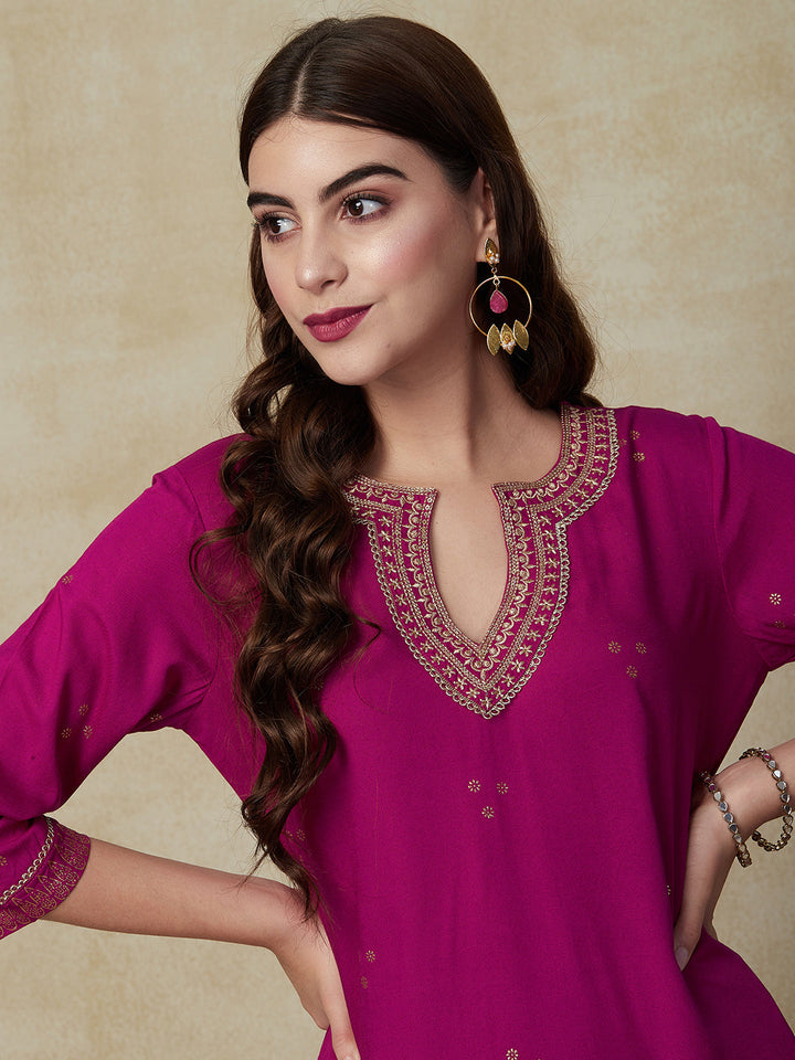 Floral & Ethnic Khari Printed Zari Embroidered Kurta with Pants - Pink