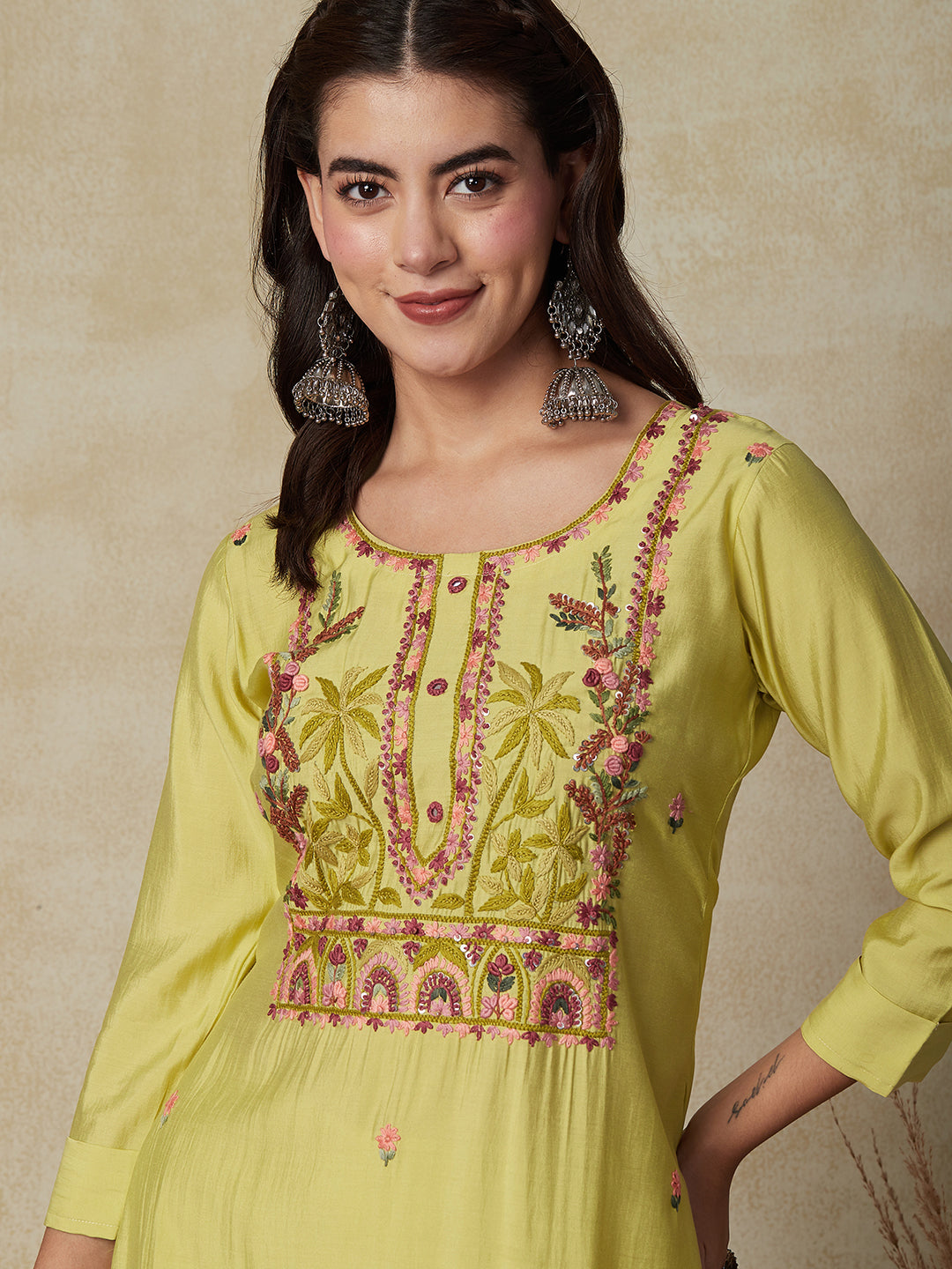 Solid Floral Hand Embroidered Straight Fit Kurta - Yellow