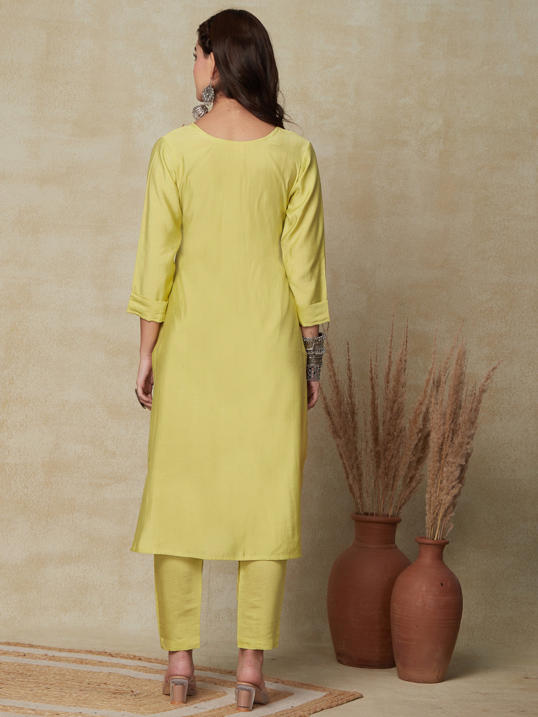 Solid Floral Hand Embroidered Straight Fit Kurta - Yellow