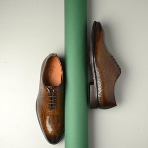Egoss Textured Leather Lace-Up Shoes