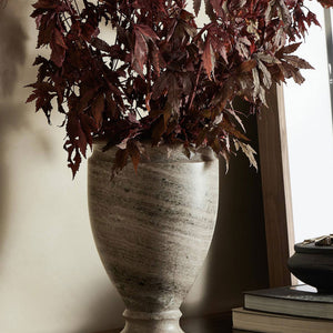 Cesar Vase