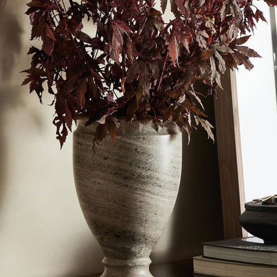 Cesar Vase