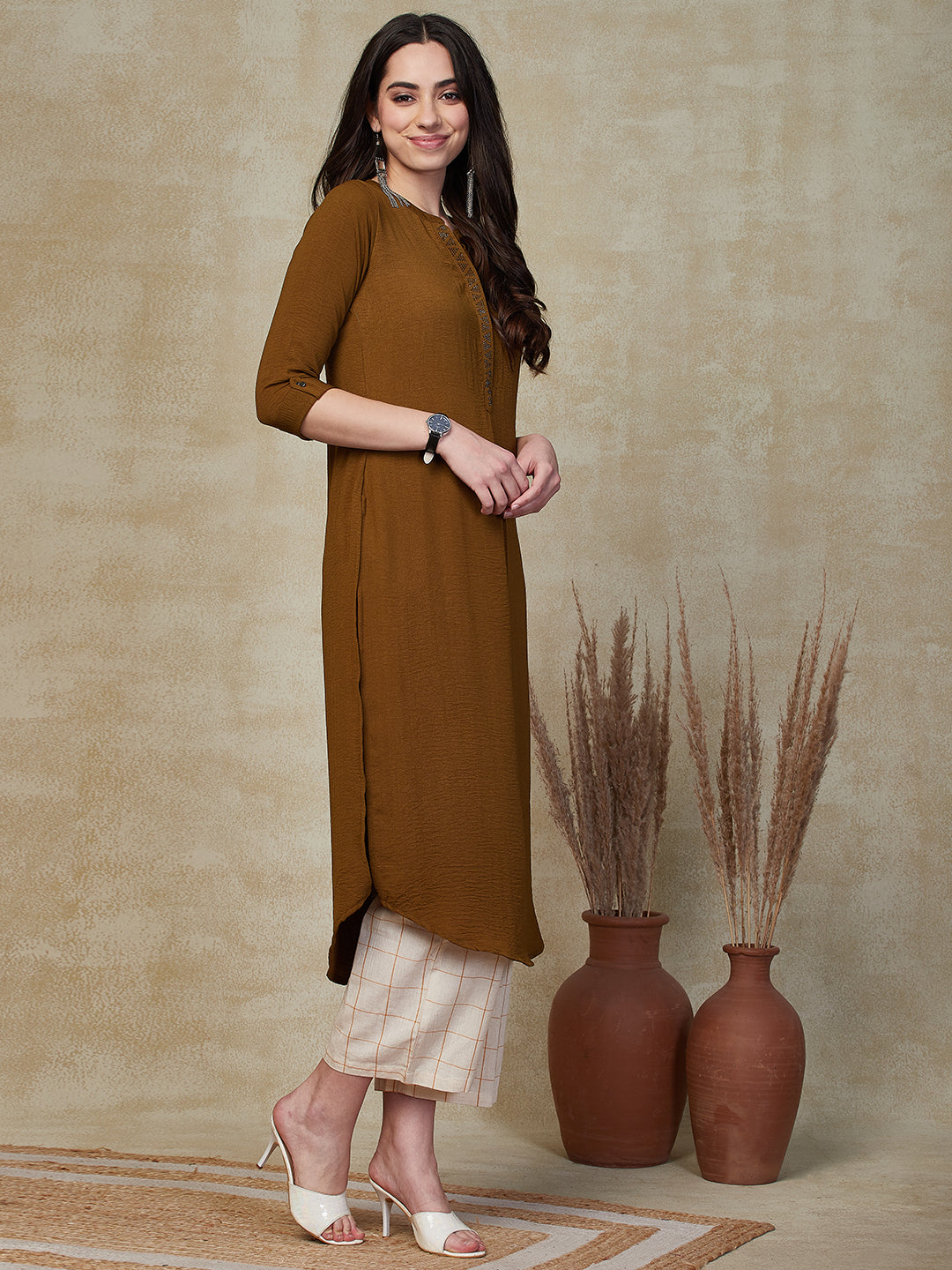 Solid Sequin Embellished Straight Fit Kurta - Khaki