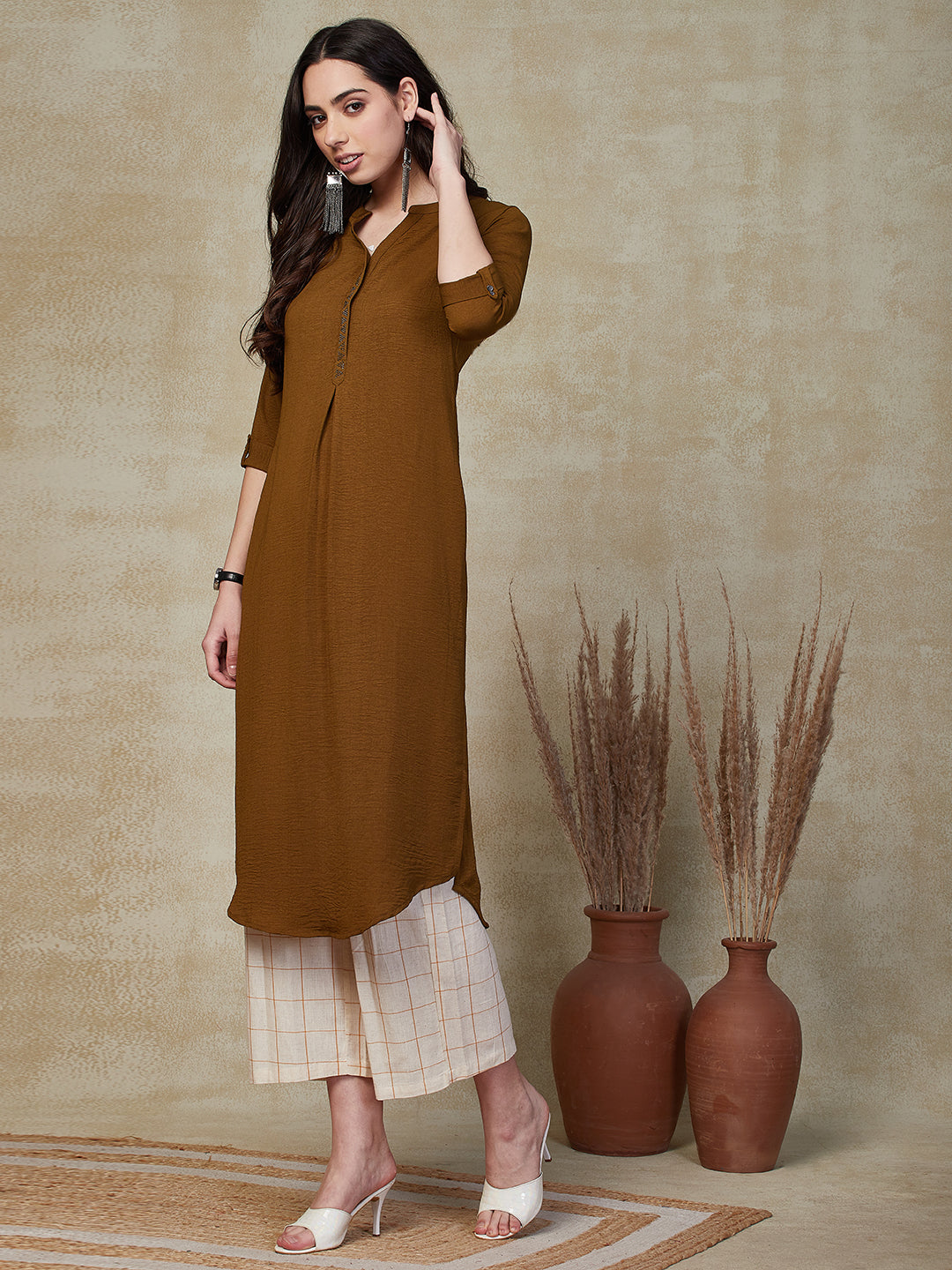 Solid Sequin Embellished Straight Fit Kurta - Khaki