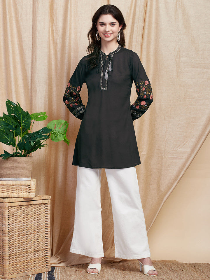 Solid Resham Embroidered A-line Kurti - Black