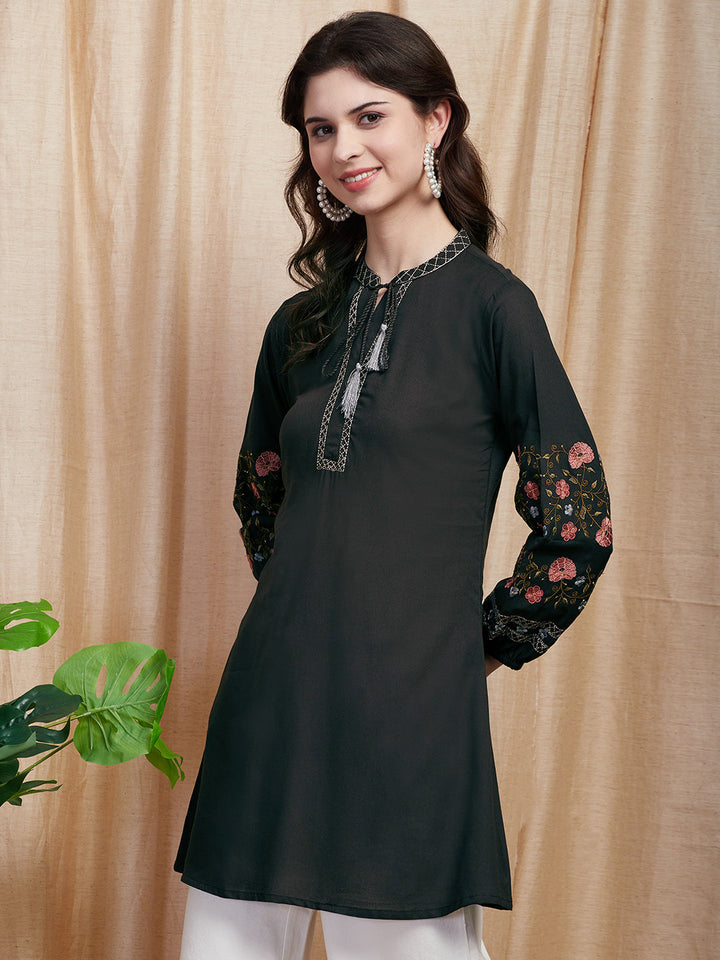 Solid Resham Embroidered A-line Kurti - Black