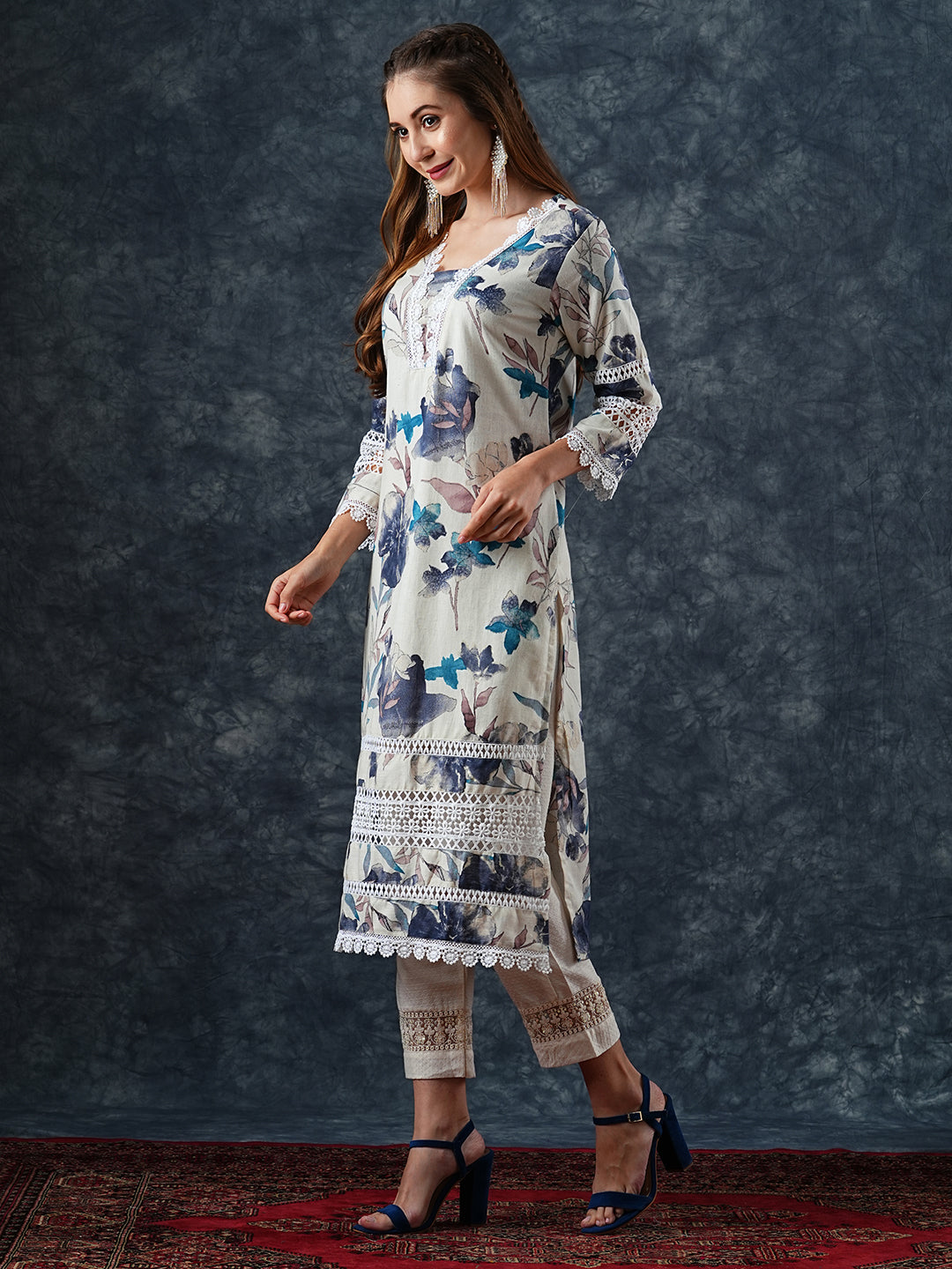 Abstract Floral Printed Straight Fit Kurta - Off White