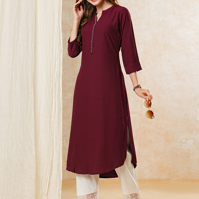 Solid Stone Embellished Kurta - Maroon