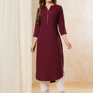 Solid Stone Embellished Kurta - Maroon