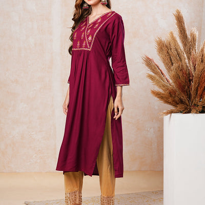 Ethnic Embroidered Solid Straight Fit Kurta - Maroon