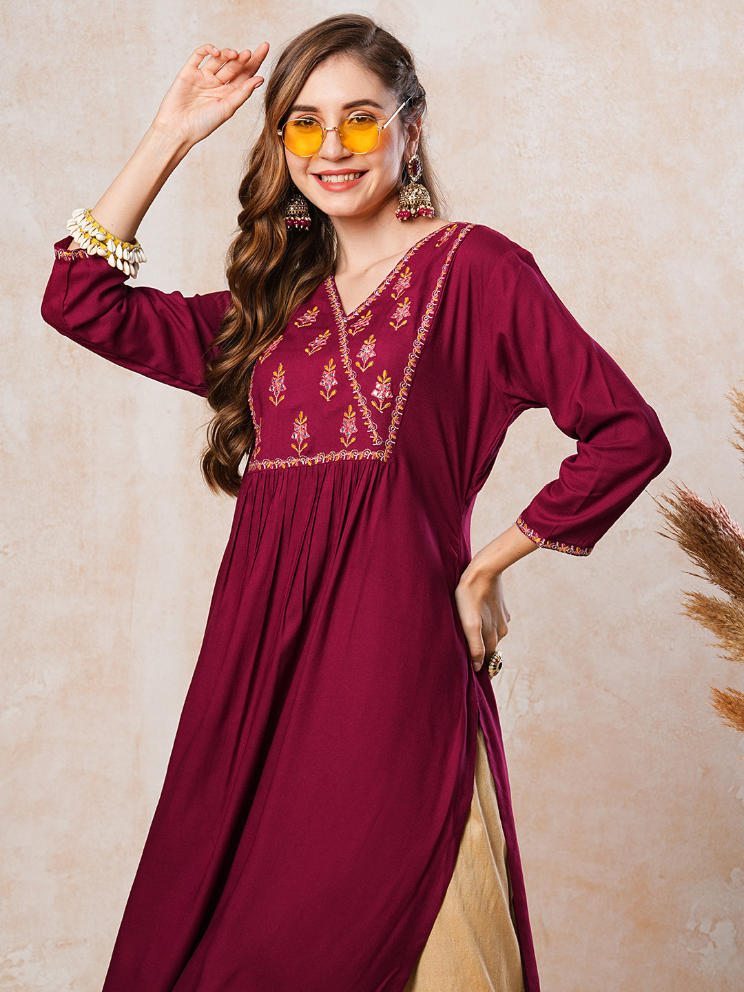 Ethnic Embroidered Solid Straight Fit Kurta - Maroon