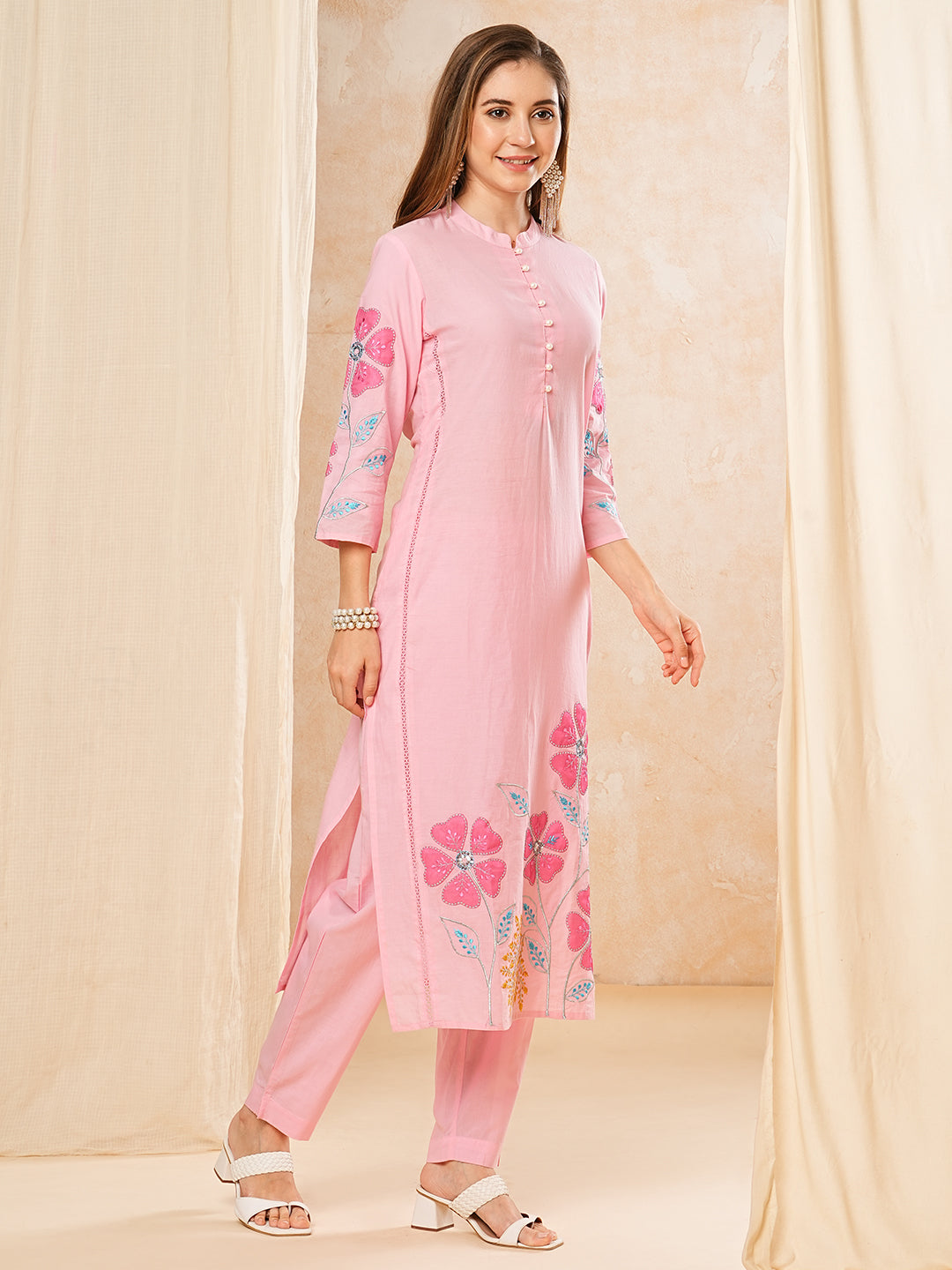 Floral Patch work Embroidered Straight Kurta with Pant - Pink