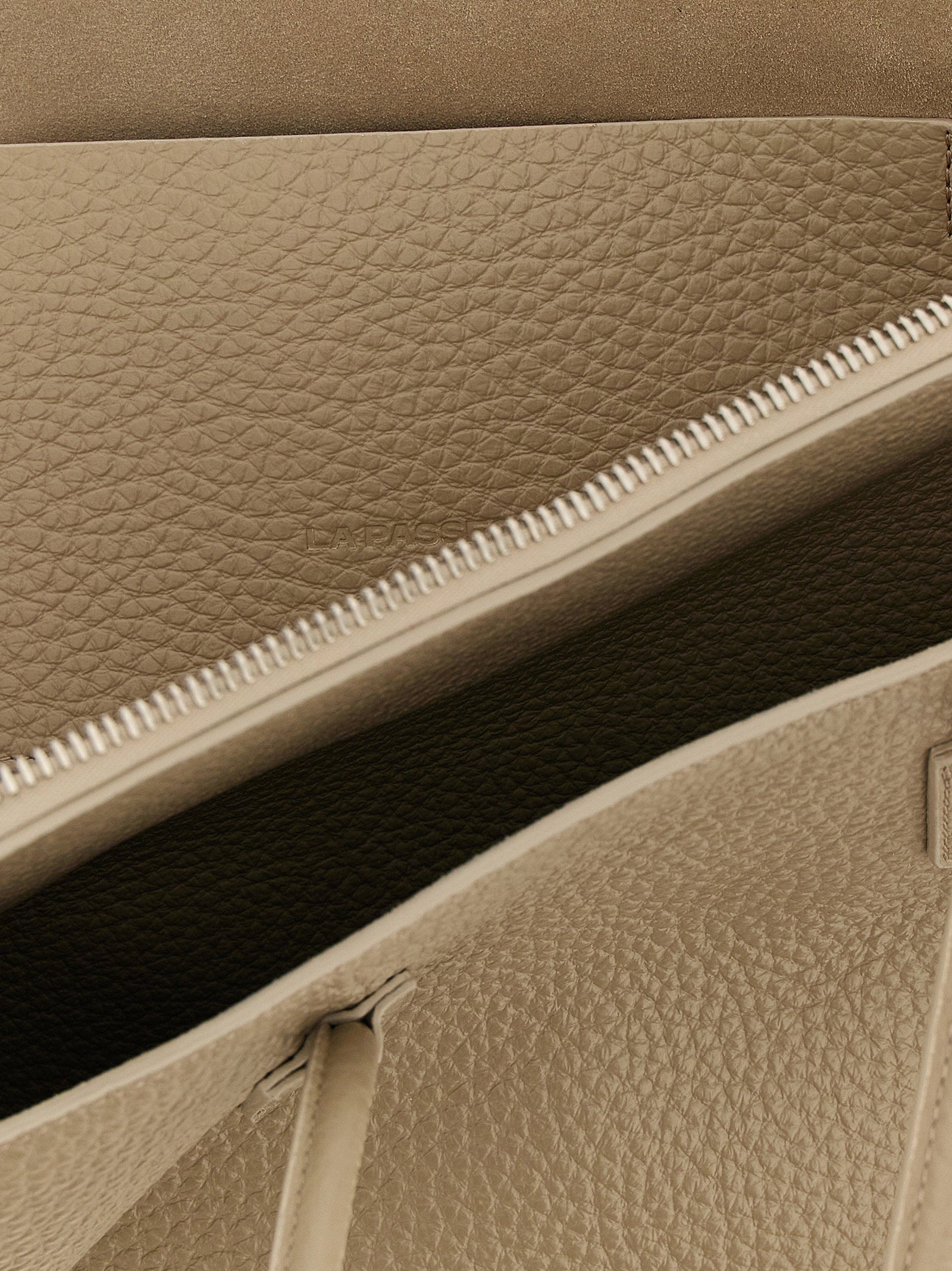 The Attico La Passeggiata Medium Shoulder Bag