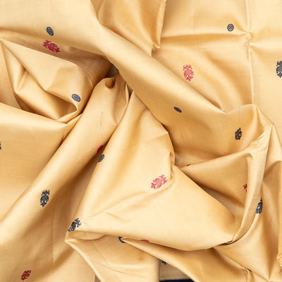 Cream Handloom Kanchipuram Korvai Silk Saree With Silk Buttas