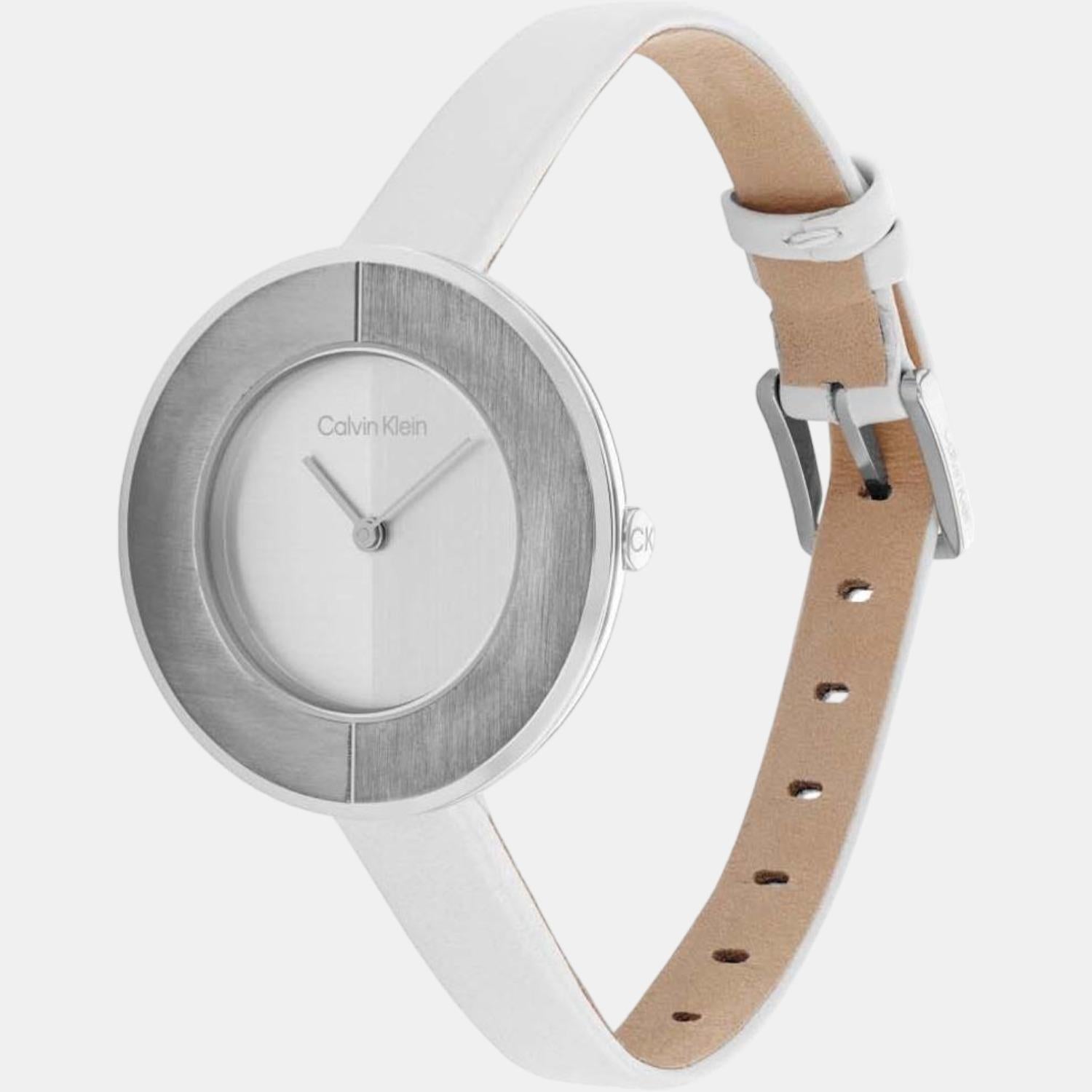 Confidence Women Quartz Silver Dial Analog Leather Watch 25200026