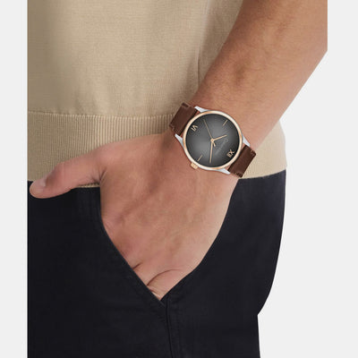 Ascend Men Quartz Grey Dial Analog Leather Watch 25200453