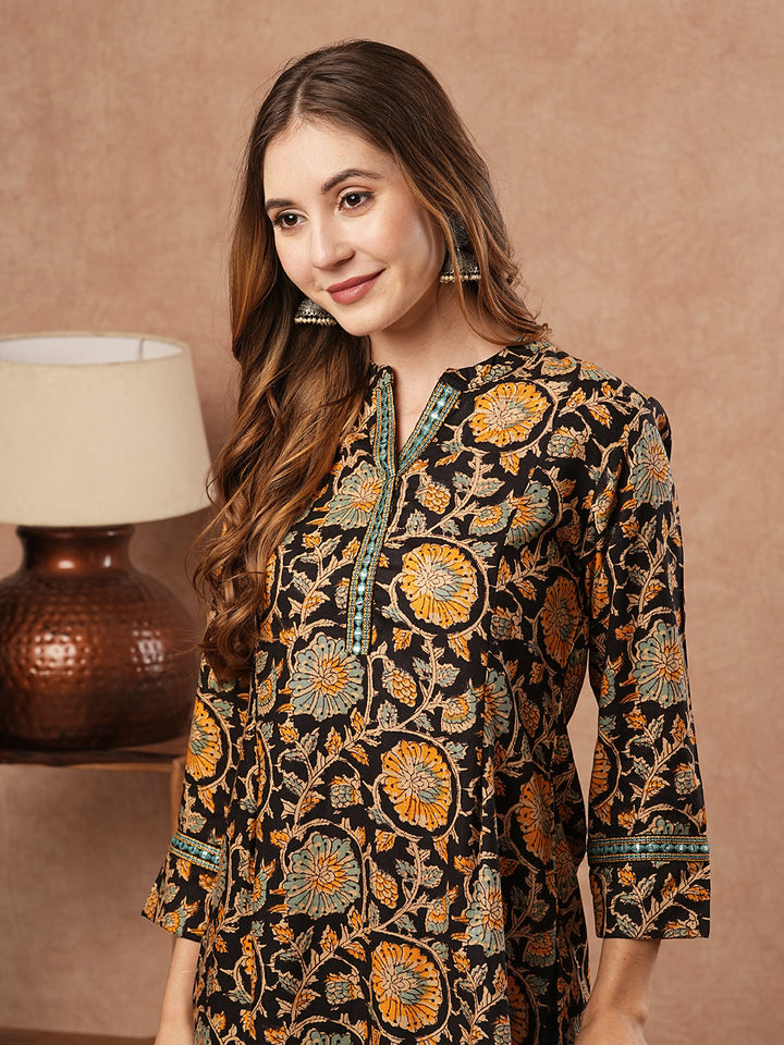 Floral Printed & Mirror Embroidered Straight Fit Kurti - Black