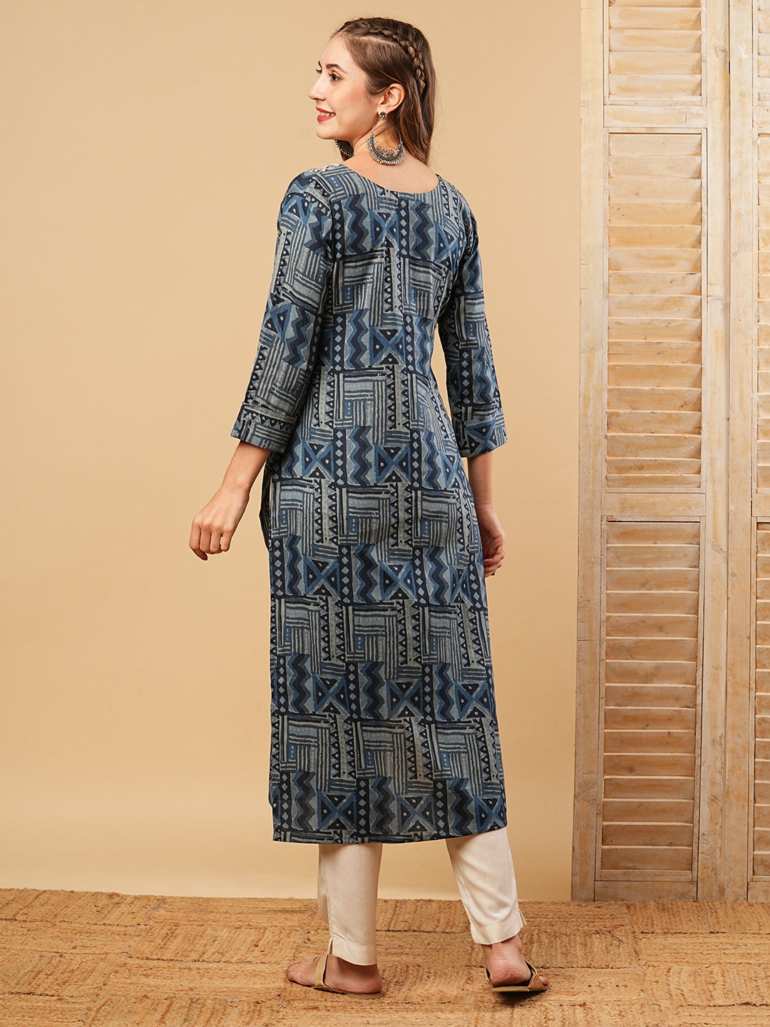 Abstract Printed Resham & Sequins Embroidered Kurta - Blue