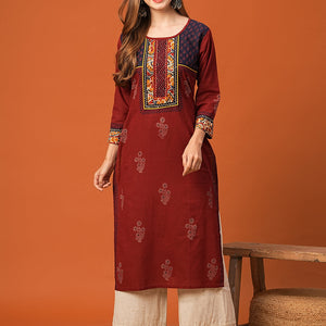 Ethnic Floral Printed & Kantha work Straight Fit Kurta - Maroon
