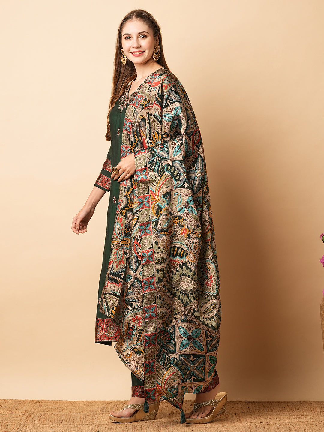 Solid Resham Embroidered Kurta with Pants & Printed Brasso Dupatta - Green