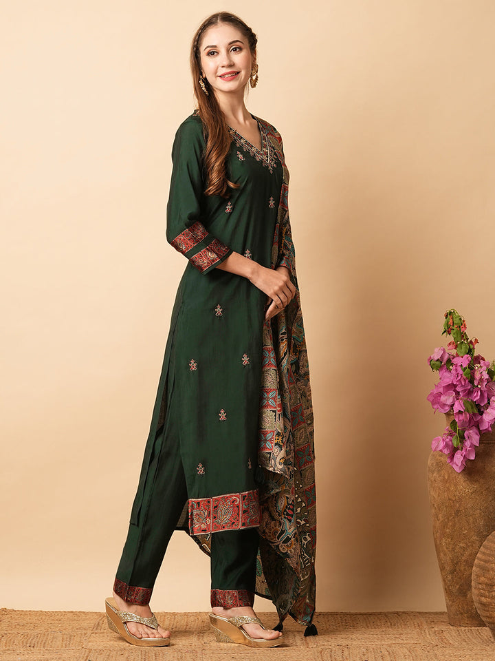 Solid Resham Embroidered Kurta with Pants & Printed Brasso Dupatta - Green