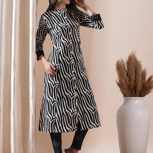 Abstract Printed Crochet Lace Embellished Kurta - Black
